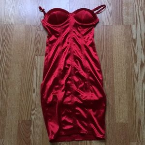 Red body silk dress
